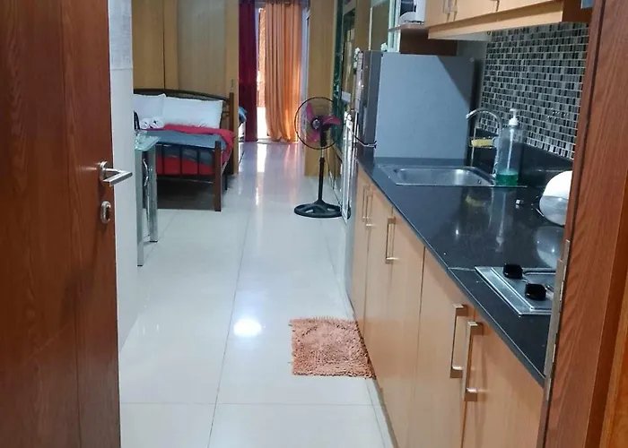 257 Moa View With Balcony Bigcut Apartment Manila